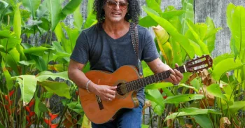 Buckjones, ex-vocalista das bandas Mel e Gente Brasileira