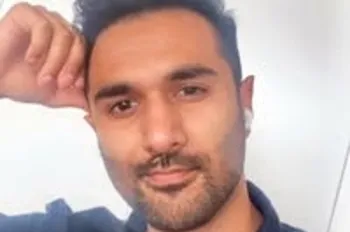 Faraz Mahboob foi deportado de volta ao Reino Unido (Imagem: Facebook)