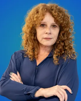 Claudia de Lucca Mano
