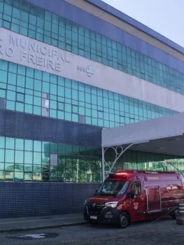 V�timas deram entrada no Hospital Municipal Evandro Freire, na Ilha do Governador - Carlos Elias Junior/Ag�ncia O DIA