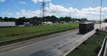 BR-324 Feira-Salvador / Foto: Jefferson Ara�jo/Acorda Cidade