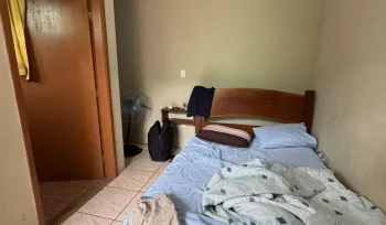 Quarto de hotel onde a v�tima estava sendo mantida | (reprodu��o/Choque)