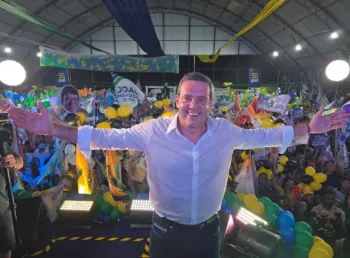 A disputa pelo Pal�cio do Setentri�o representa a maior elei��o da carreira de Furlan e sua primeira tentativa de governar o estado. Reprodu��o/Instagram