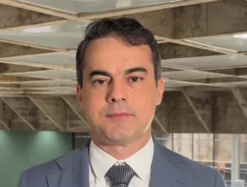 Nasceu na cidade de S�o Paulo em 21 de janeiro de 1979 e mudou-se ainda na inf�ncia para o estado do Cear�