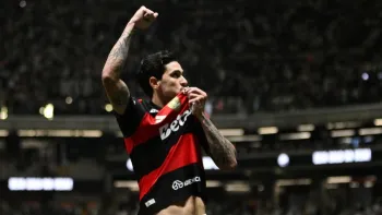 Flamengo vence o Red Bull Bragantino e abre 3 pontos de vantagem para o Palmeiras