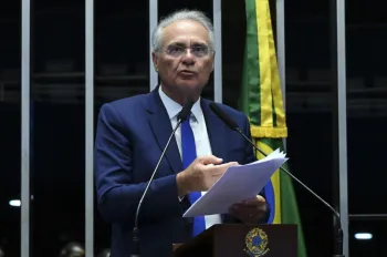 Renan Calheiros no plen�rio do Senado Federal durante sess�o deliberativa. Jefferson Rudy / Ag�ncia Senado