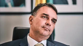 Fl�vio Dino