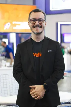 Interface da plataforma Wellon conectada a assistentes de IA