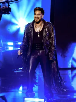 Adam Lambert surprendeu o p�blico ao subir ao palco no MTV VMAs 2026. Foto: Getty Images