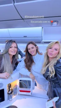 Poliana Rocha encontra Bruna Biancardi em avi�o a caminho de Paris - Instagram/Poliana Rocha