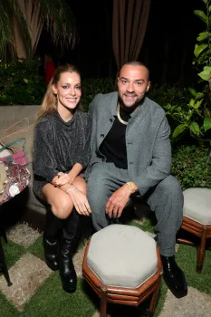 Jesse Williams e sua esposa, Alejandra Olnieva