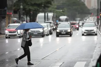 Imagem ilustrativa de chuva e tempestade