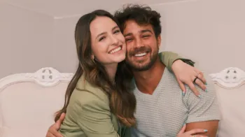 Larissa Manoela ao lado do marido, Andr� Luiz Frambach, e os pets do casal. (Foto: Reprodu��o/Instagram)