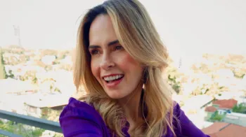 Ana Paula Renault fez pedido para os f�s (Foto: Reprodu��o/GNT)