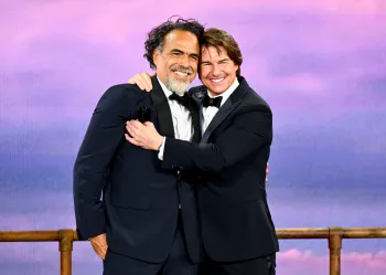 Alejandro Gonz�lez I��rritu com Tom Cruise (Foto: Variety via Getty Images)