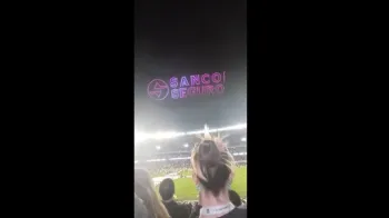Momento do espet�culo de drones no Est�dio Monumental