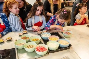 Minipizzas coloridas para celebrar o Dia das Crian�as