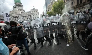 Protesto contra cortes de pens�es na Argentina - REUTERS/Agustin Marcarian