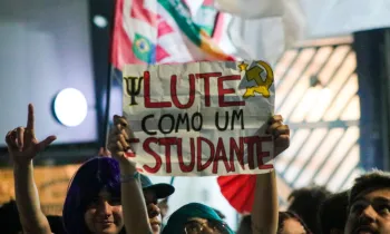 Manifesta��o pr�-Lula de estudantes da Universidade Mackenzie na Pra�a Franklin Roosevelt