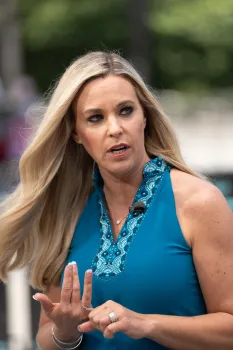 Kate Gosselin (acima) atacou as alega��es de seu filho distante Collin Gosselin em sua nova biografia. Getty Images