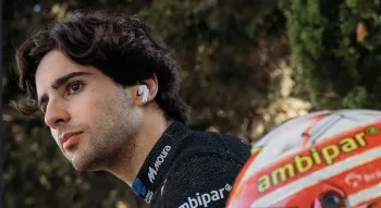 Rafael C�mara na apresenta��o com a equipe Haas