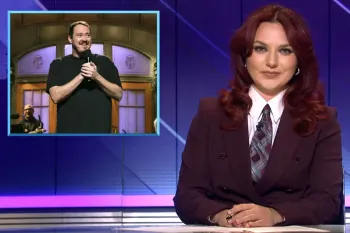 Ania Magliano durante o quadro Weekend Update no SNL UK. Cr�dito: Sky