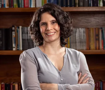 J�lia Alexim, advogada criminalista