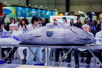 Pirarucu de 140 kg eh uma das atracoes da feira - Credito foto: WTF