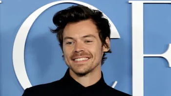 Harry Styles tem sido visto caminhando pelas cidades com frequ�ncia durante sua turn�. (Foto: David Krieger/Bauer-Griffin/GC Images; Getty)
