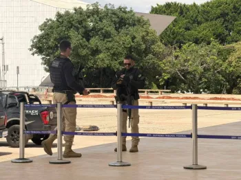 STF refor�a seguran�a com policiais fortemente armados antes do segundo turno