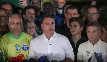 Senador Fl�vio Bolsonaro (PL)