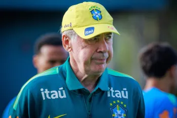 Carlo Ancelotti | Foto por PATRICK HAMILTON / AFP