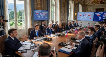 L�deres do G7 se re�nem para discutir crises internacionais e solu��es econ�micas em Hiroshima, Jap�o.