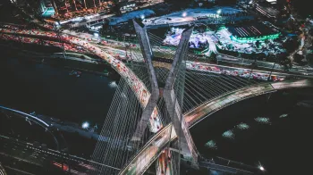 Infogr�fico mostrando a infraestrutura tecnol�gica da Austr�lia e �cones de IA generativa com marca d'�gua digital em destaque. (Pexels)