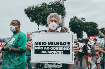 Governo Lula avan�a na forma��o m�dica enquanto STF avalia pautas eleitorais e reforma tribut�ria, moldando futuro pol�tico do Brasil. (Pexels)