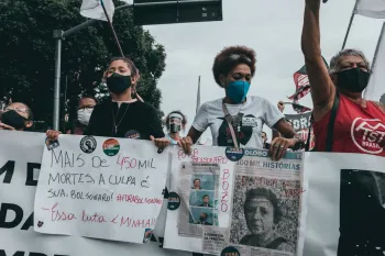 Michelle Bolsonaro em pronunciamento p�blico sobre pautas pol�ticas de 2026, gerando grande impacto nas redes sociais brasileiras. (Pexels)