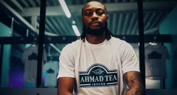 Jogador Antoine Semenyo, novo embaixador global da Ahmad Tea