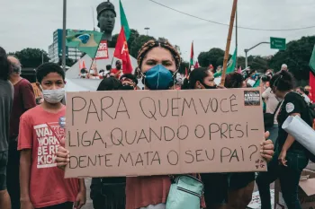 Imagem mostrando a vota��o em elei��es passadas, destacando o aumento do eleitorado idoso e a import�ncia da reforma tribut�ria. (Pexels)