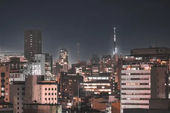 Imagem ilustrativa sobre inova��o e tecnologia no Brasil, destacando a import�ncia da regulamenta��o digital e das startups. (Pexels)
