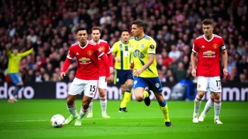 Foto ilustrativa: Manchester United x Leeds: escala��es e onde assistir (IA)