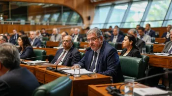Foto ilustrativa: Esfor�o concentrado termina sem governo aprovar 6x1 e PEC da seguran�a (IA)