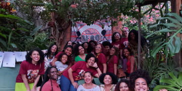 Mulheres negras em Primavera