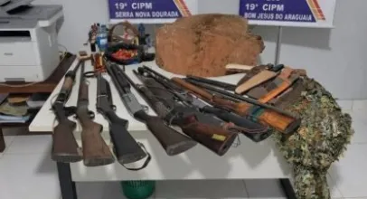 Pol�cia encontra 8 armas escondidas em casa de homem que amea�ou matar pai e filho
