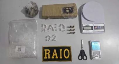 CPRaio prende dois suspeitos e apreende drogas e materiais para tr�fico em Aracati