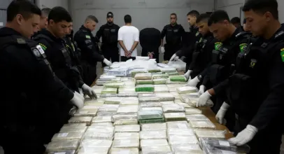 Pol�cia apreende 450 quilos de coca�na e 300 quilos de maconha em S�o Paulo