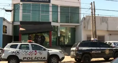 Dois homens s�o presos por agredir e amea�ar de morte companheiras em Sumar�