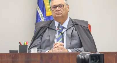 Justi�a manda afastar presidente do TCE do Maranh�o