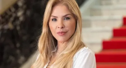 Justi�a condena a funkeira e ex-vereadora Ver�nica Costa, a 'M�e Loira do Funk', por tortura e manda prend�-la