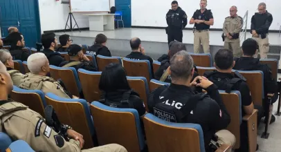Pol�cia prende suspeitos de matar por disputa de drogas em Jequi�, BA