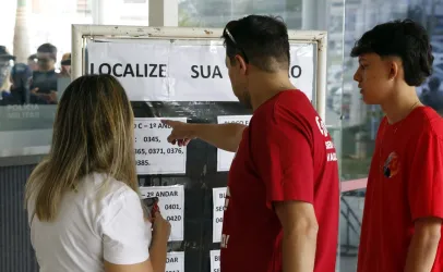 130 mil eleitores v�o votar em local diferente no 2� turno, diz TSE